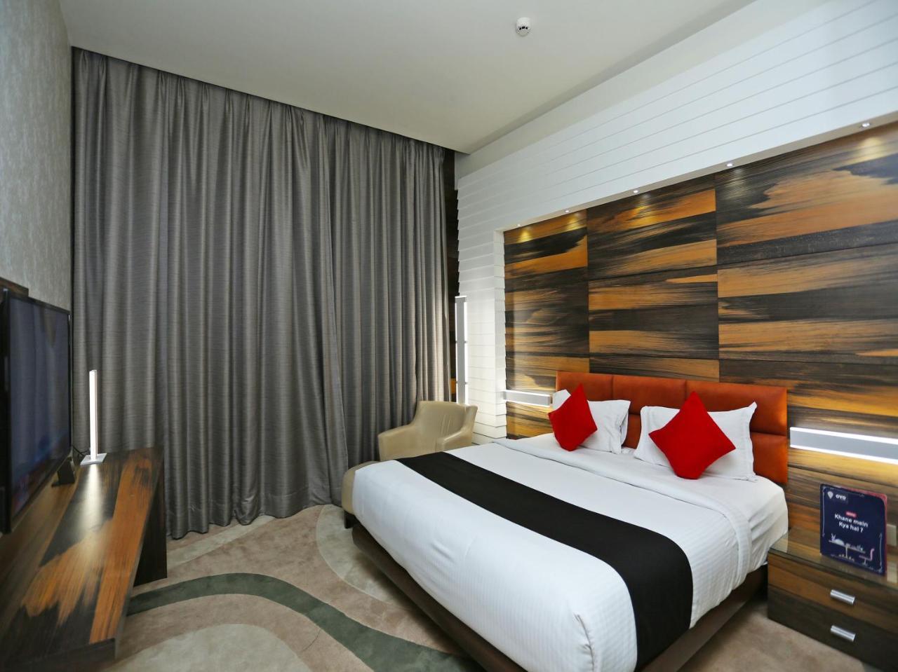 Golden Blossom Imperial Resorts Лакхнау Экстерьер фото