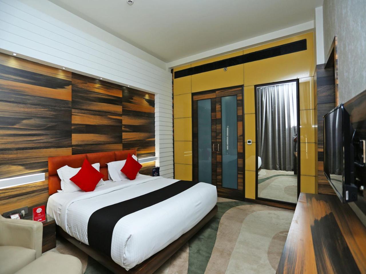 Golden Blossom Imperial Resorts Лакхнау Экстерьер фото
