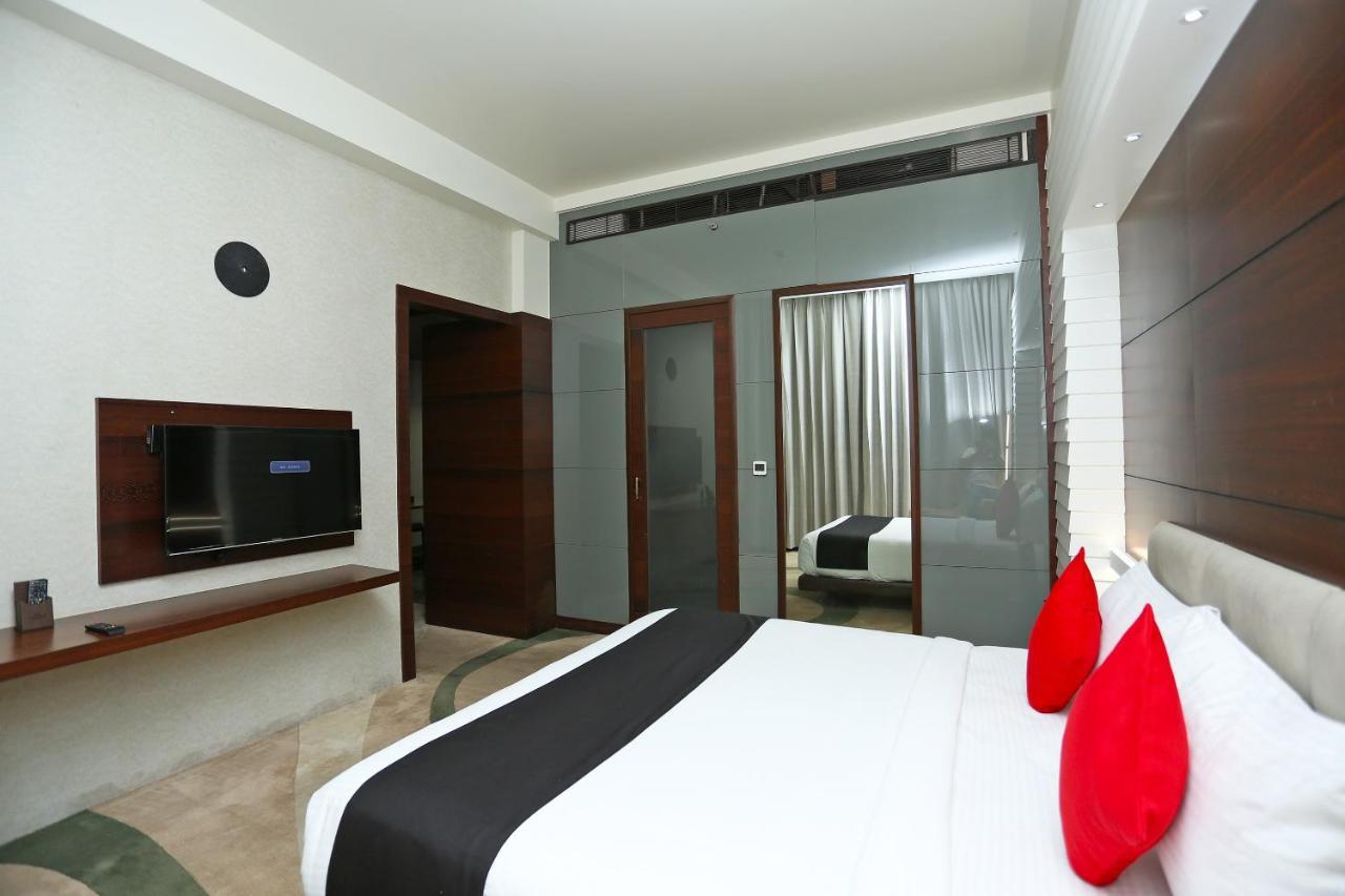 Golden Blossom Imperial Resorts Лакхнау Экстерьер фото