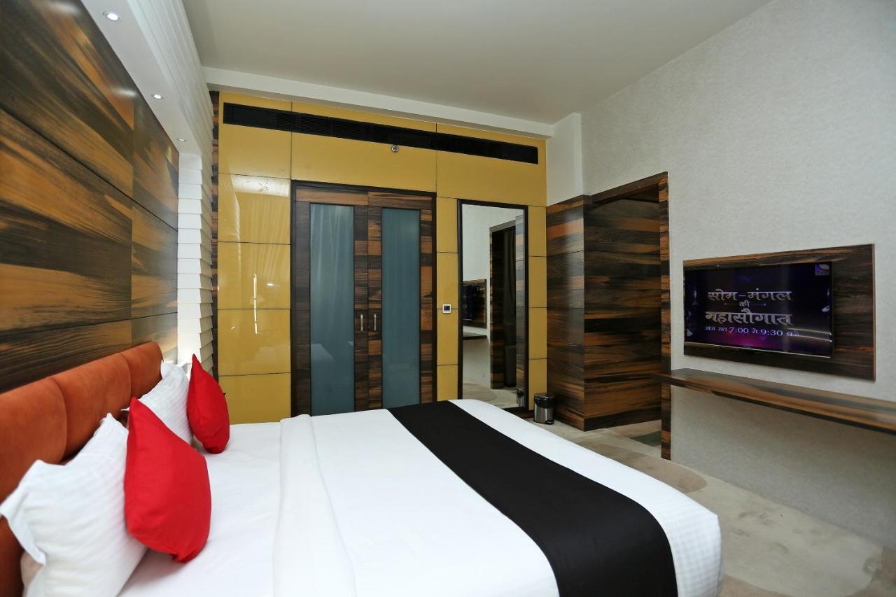 Golden Blossom Imperial Resorts Лакхнау Экстерьер фото