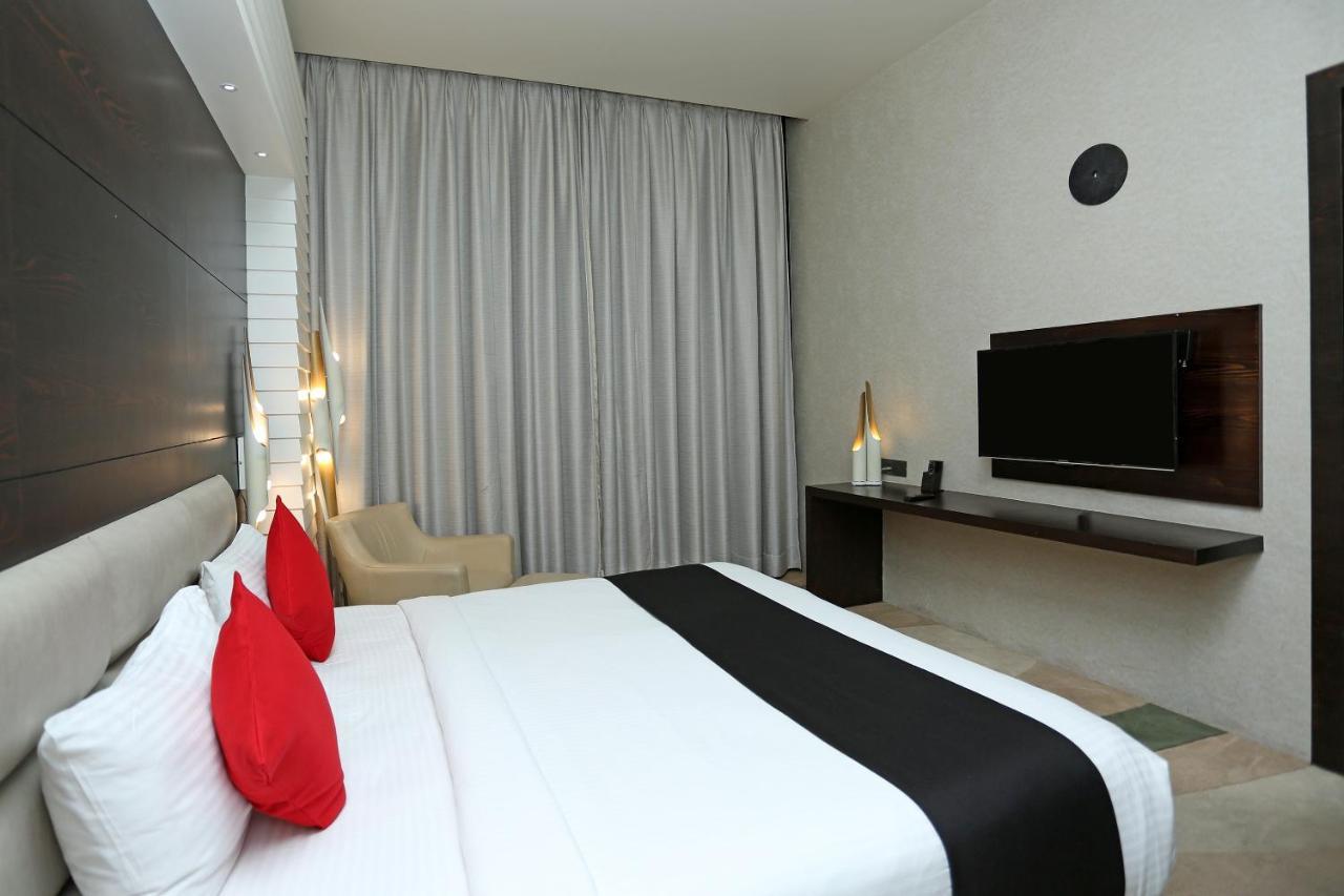 Golden Blossom Imperial Resorts Лакхнау Экстерьер фото